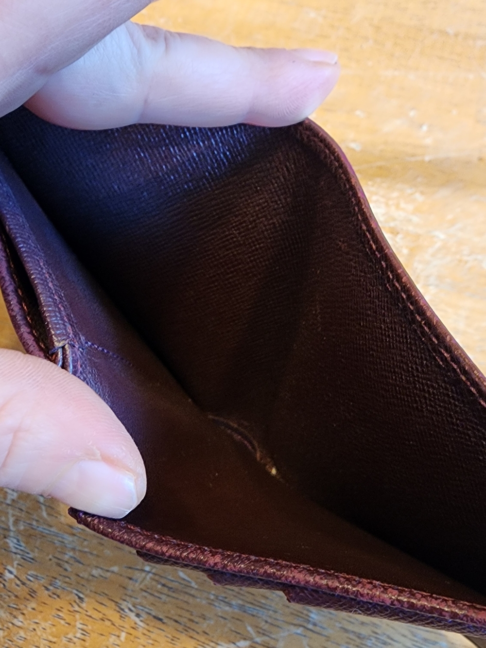 Louis Vuitton Men's Compact Bi-Fold Wallet - Taiga Dark Brown Leather - Picture 7 of 9
